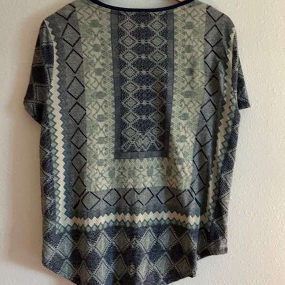 LUCKY BRAND Shirt Women’s L Navy Geometric Burnout Short Sleeve Boho Top Tee - Picture 2 of 10